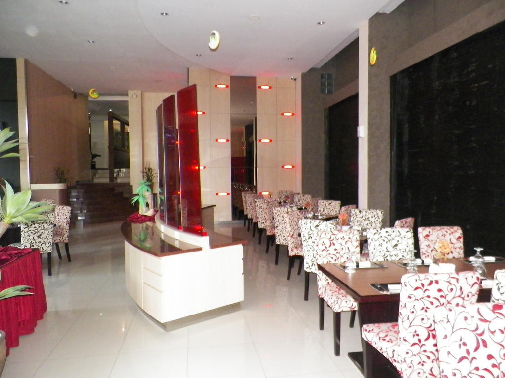 Scarlet Kebon Kawung Hotel Bandung Exterior foto